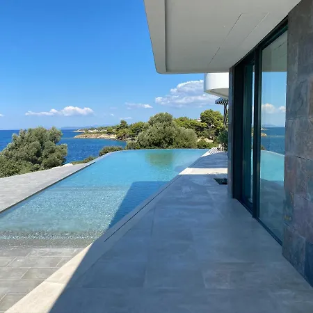 Dikoarch Villa *